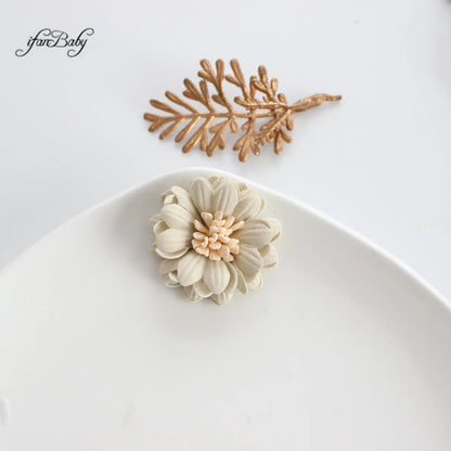 Decorative Handmade 3D Flower 4cm Synthetic Leather Flower With Stamen CRAFT Hair Appliques Embellishments Artificial Floral