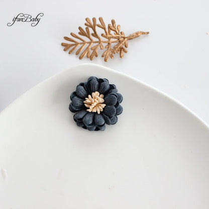 Decorative Handmade 3D Flower 4cm Synthetic Leather Flower With Stamen CRAFT Hair Appliques Embellishments Artificial Floral